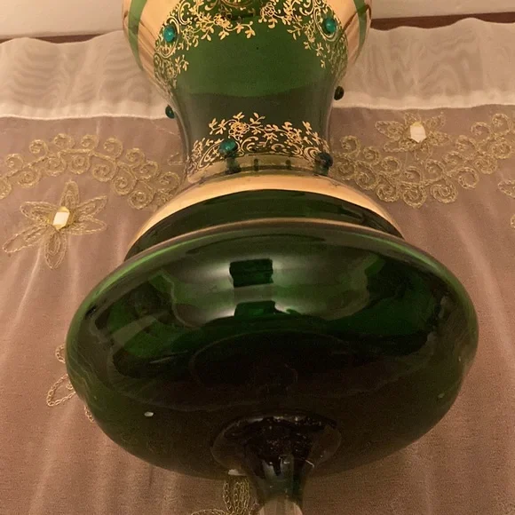Unique Vintage Design Green Vase with Gold Accents Murano Style - Picture 4 of 7